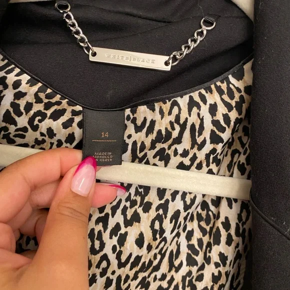 Black blazer with quarter sleeves - Picture 2 of 11